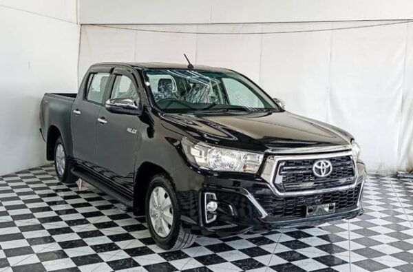 TOYOTA HILUX - Image 4