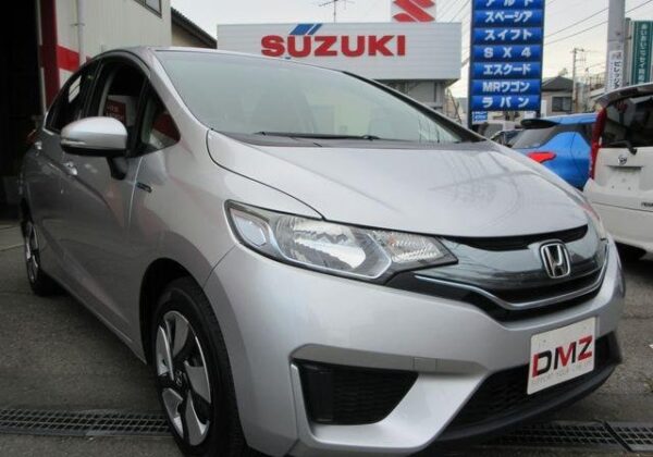 Honda Fit Hybrid F - Image 2