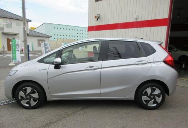Honda Fit Hybrid F - Image 6