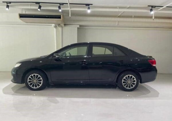 Toyota Allion - Image 9