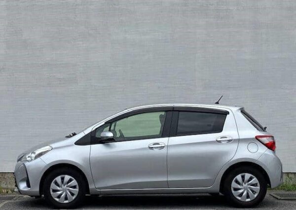 Toyota Vitz - Image 3