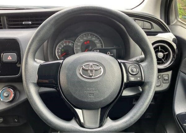 Toyota Vitz - Image 8
