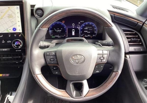 Toyota Alphard - Image 10